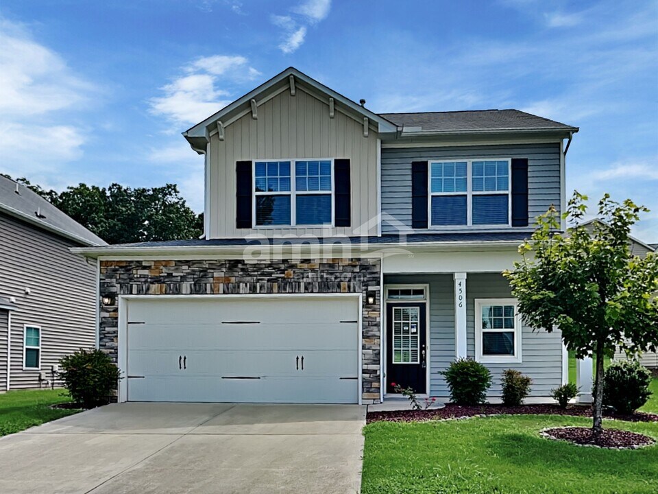 4506 Cardinal Grove Blvd in Raleigh, NC - Building Photo