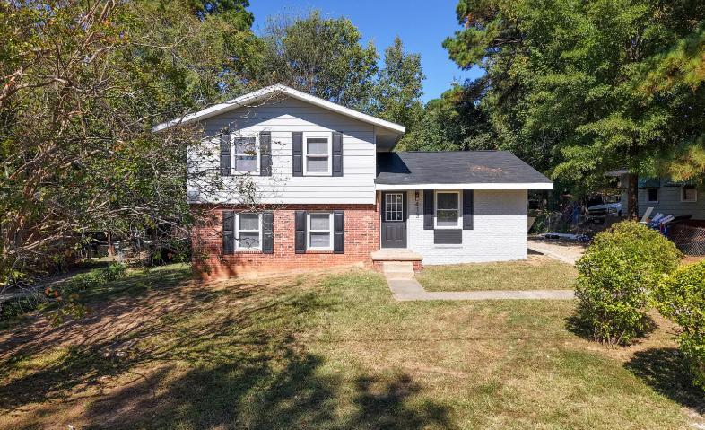 413 Solar Dr in Raleigh, NC - Building Photo