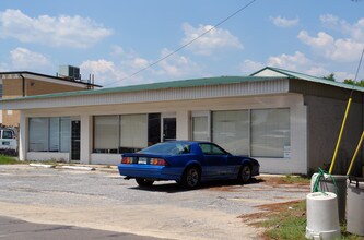 Chicago Place apartments in Valparaiso, FL - Building Photo - Building Photo