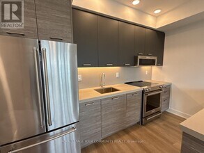 484 Spadina Ave. in Toronto, ON - Building Photo - Building Photo