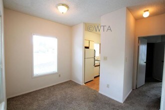 13005 Heinemann Dr in Austin, TX - Building Photo - Building Photo