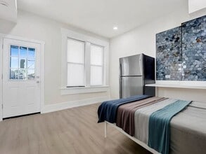 944 N Damen Ave in Chicago, IL - Foto de edificio - Building Photo