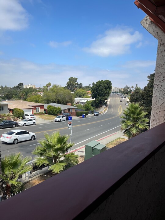 4857 College Ave, Unit 208 in San Diego, CA - Building Photo