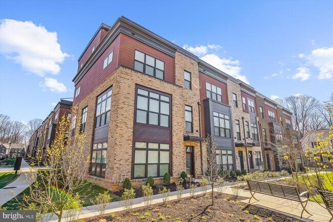 property at 3234 Royal Fern Pl