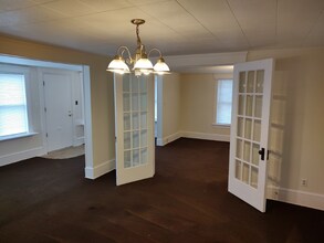 2718 9th St SW in Canton, OH - Foto de edificio - Building Photo