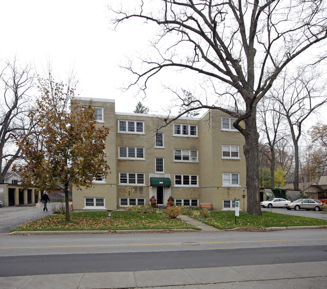 288 Reynolds St in Oakville, ON - Building Photo - Primary Photo