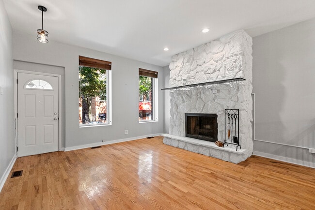 1147 W Taylor St, Unit 1