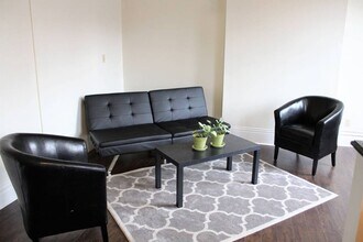 2331 E Carson St in Pittsburgh, PA - Building Photo - Building Photo