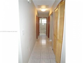 9034 SW 163rd Terrace in Palmetto Bay, FL - Building Photo - Building Photo