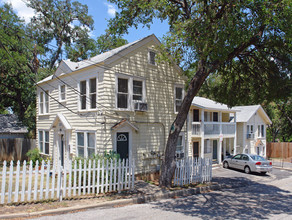 3205 Helms St in Austin, TX - Building Photo - Building Photo