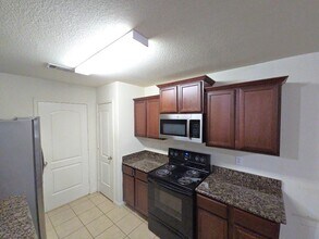 1615 Pink Stone Dr in Rosharon, TX - Building Photo - Building Photo