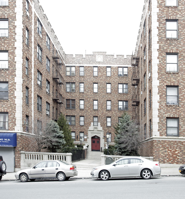 Wakefield Towers in Bronx, NY - Building Photo - Building Photo