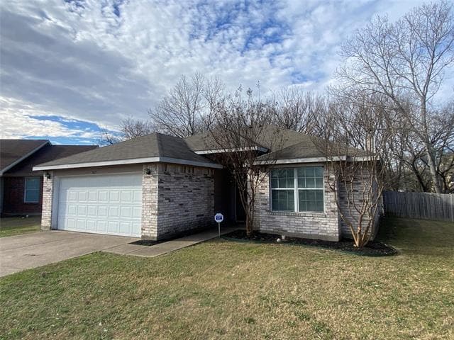 1417 Marena Moore Way in Dallas, TX - Building Photo - Building Photo