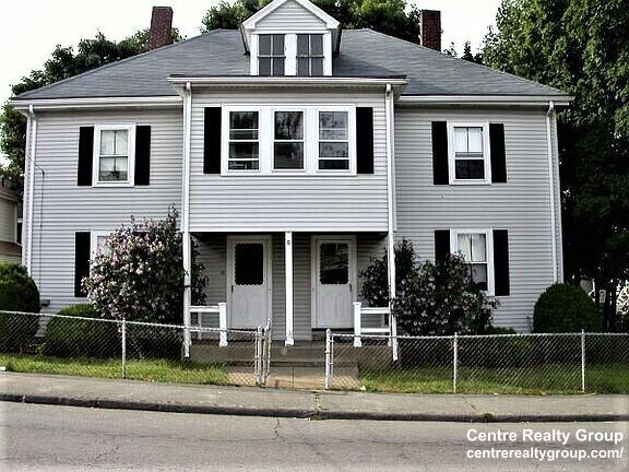 13 Highland St, Unit 1 in Waltham, MA - Building Photo - Building Photo
