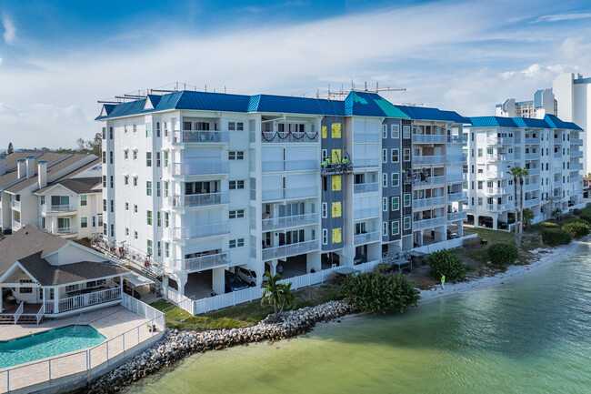 Captiva Cay in St Pete Beach, FL - Building Photo - Building Photo