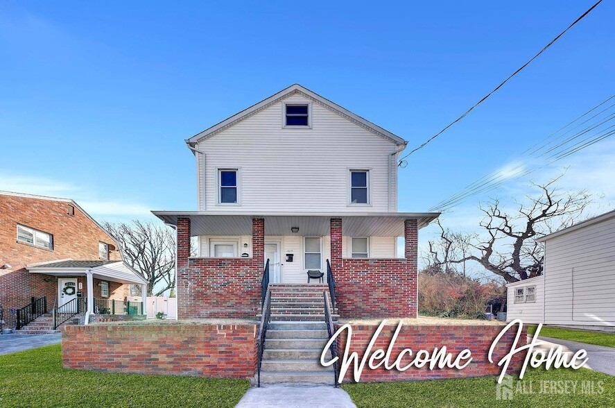 329 George St in South Amboy, NJ - Building Photo