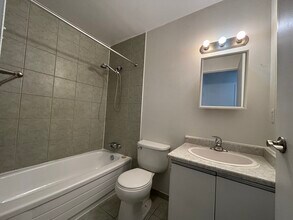 225 Old Carriage Dr in Kitchener, ON - Building Photo - Building Photo