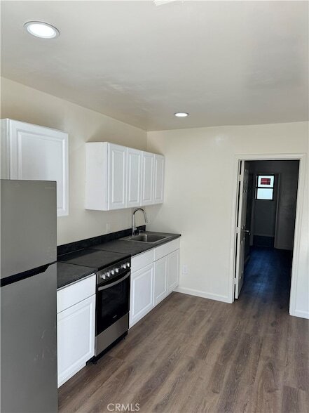 4764 Indian Hill Rd, Unit 1-858 in Riverside, CA - Building Photo - Building Photo