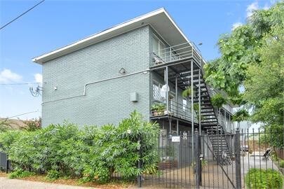 2013 S Liberty St-Unit -11 in New Orleans, LA - Building Photo - Building Photo