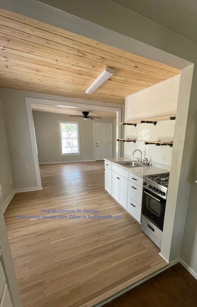 1118 McCormick St in Denton, TX - Building Photo - Building Photo