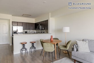 987 SW 37th Ave in Miami, FL - Building Photo - Building Photo