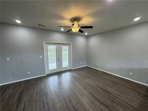 1512 S Razorback Rd in Fayetteville, AR - Building Photo - Building Photo