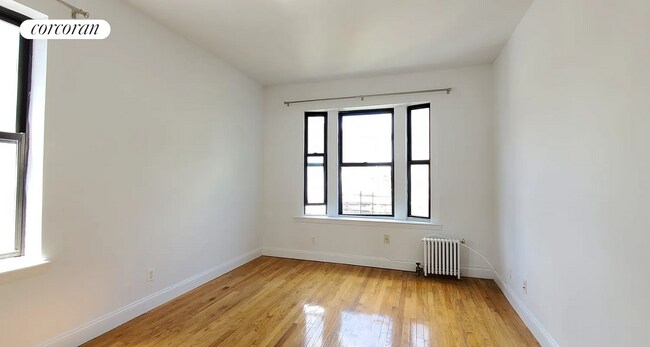 100 Convent Ave in New York, NY - Foto de edificio - Building Photo