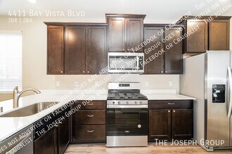 4411 Bay Vista Blvd in Bremerton, WA - Building Photo - Building Photo