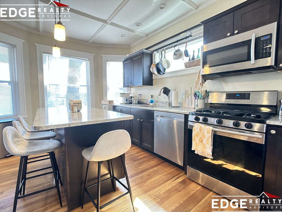 5 Glenley Ter in Boston, MA - Building Photo