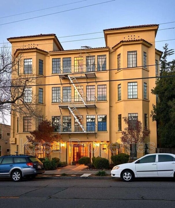 1332 Shattuck Ave. in Berkeley, CA - Building Photo