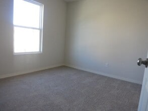 3664 Angelina Dr in Kingman, AZ - Building Photo - Building Photo