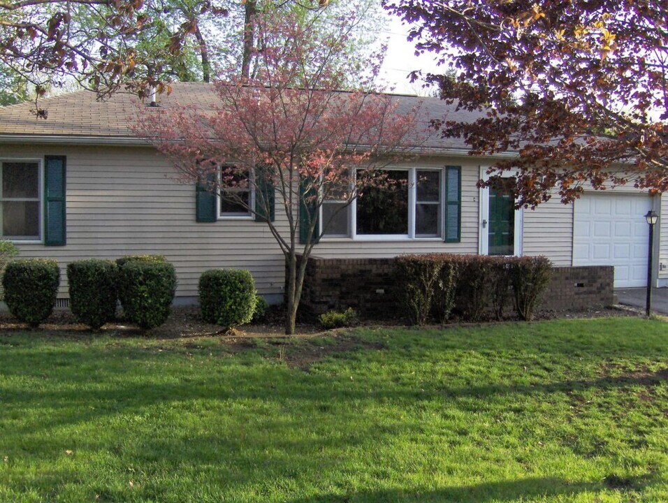 717 Balboa Dr in Champaign, IL - Building Photo