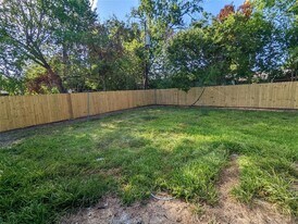 5622 Elmlawn Dr in Houston, TX - Building Photo