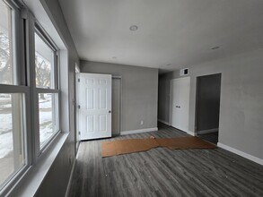 1044 Hobart St in Gary, IN - Foto de edificio - Building Photo