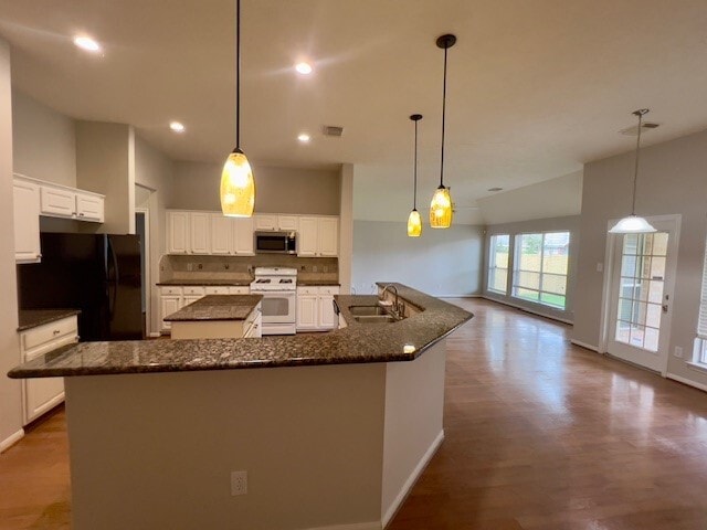 property at 11535 Oak Lake Park Dr
