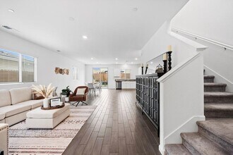4040 Newmarket St in Roseville, CA - Building Photo - Building Photo