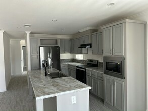 13124 Lemon Ave in Grand Island, FL - Building Photo - Building Photo
