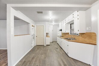 1401 E 18th St in Odessa, TX - Building Photo - Building Photo