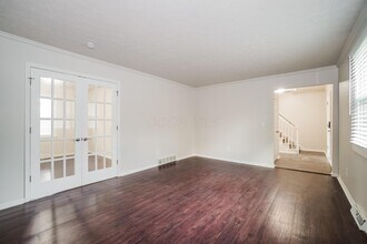 1881 Faymeadow Ave in Columbus, OH - Building Photo - Building Photo