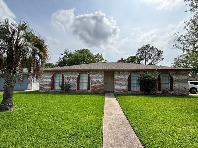 property at 16610 Forest Bend Ave