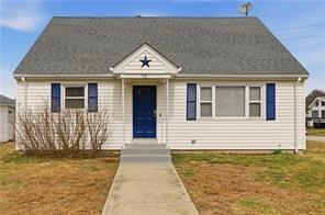 92 Bracket Ave in Tiverton, RI - Building Photo - Building Photo