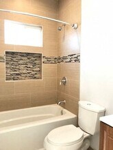 1616 Firestone Blvd in Los Angeles, CA - Foto de edificio - Building Photo