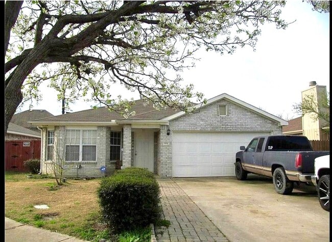 104 Tarango Ln