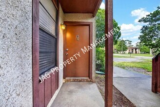 482 Bentwood Ln in Orange Park, FL - Building Photo - Building Photo