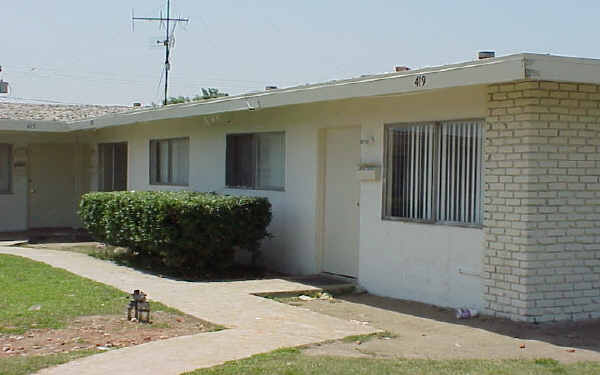 417 W Ramona Dr in Rialto, CA - Building Photo