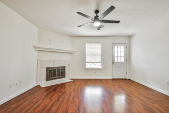 410 Prentiss Ave in Lubbock, TX - Building Photo - Building Photo