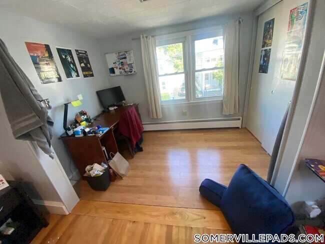 62 Woods Ave in Somerville, MA - Building Photo - Building Photo