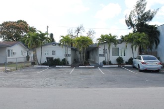 2140-2160 NW 29th St in Oakland Park, FL - Building Photo - Building Photo