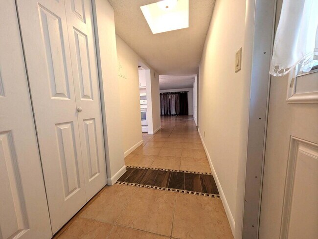 2700 Fiore Way in Delray Beach, FL - Building Photo - Building Photo