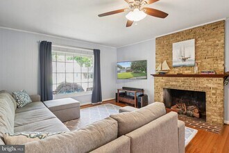5405 Francy Adams Ct in Fairfax, VA - Building Photo - Building Photo